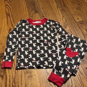 Hanna Andersson Disney Mickey Pajama set size 120(6-7)
